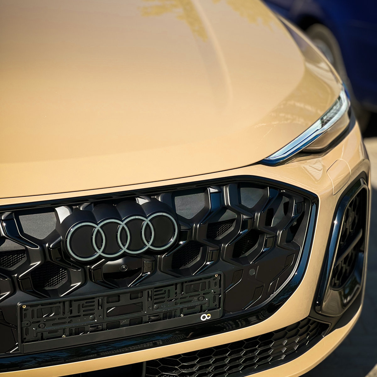 Миниатюра Антигравийная оклейка Audi Q5 полиуретановой пленкой