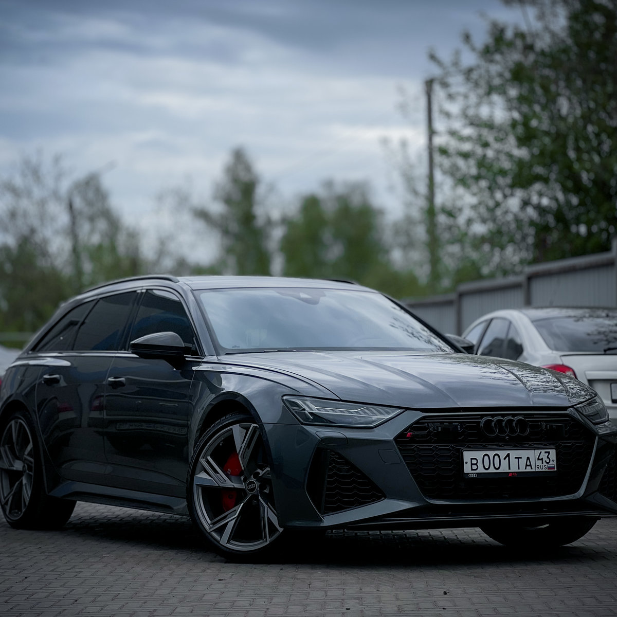 Миниатюра Тонирование стекол Audi A6 RS