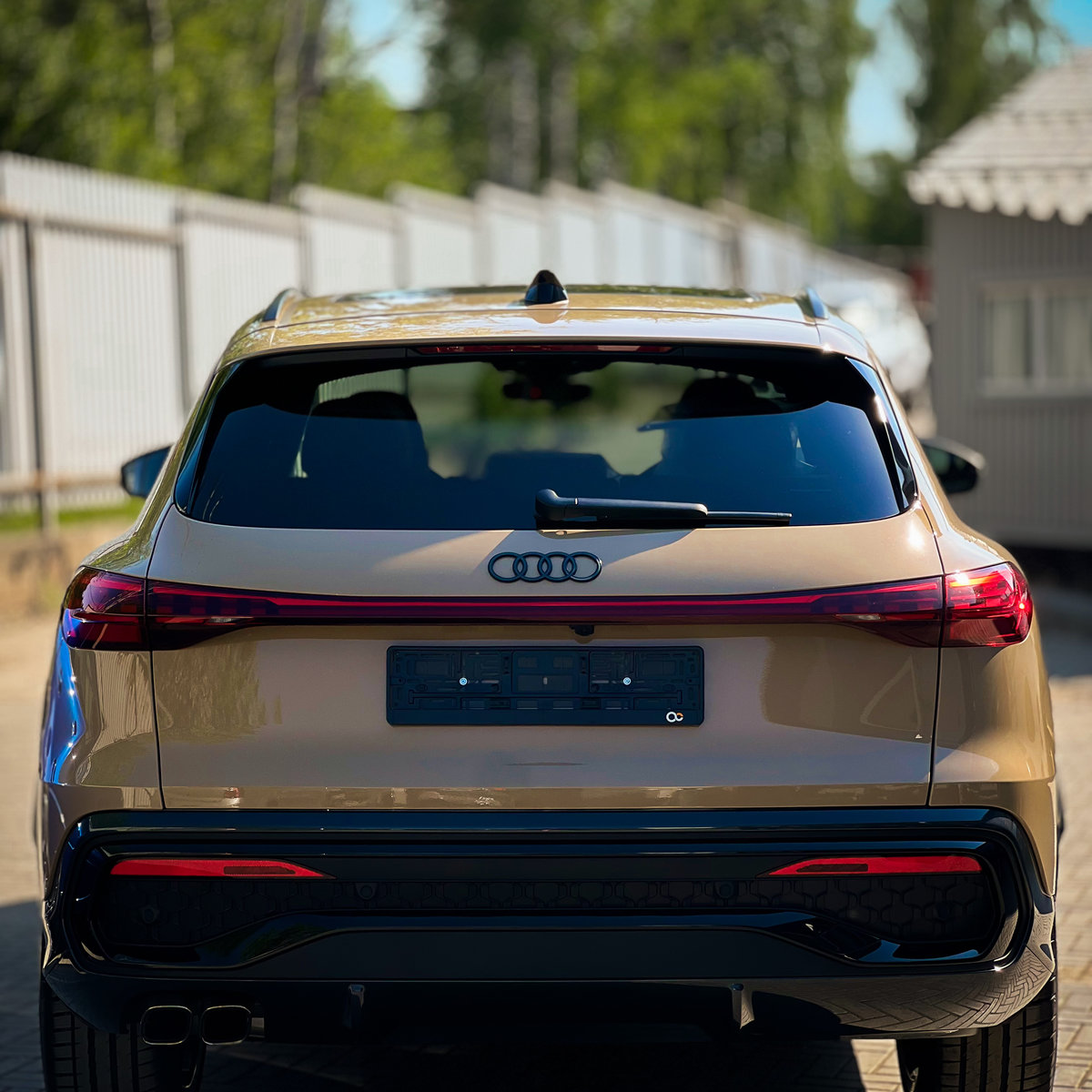 Миниатюра Антигравийная оклейка Audi Q5 полиуретановой пленкой