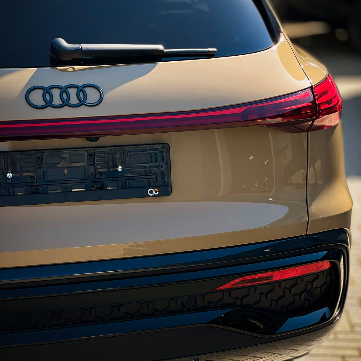 Миниатюра Антигравийная оклейка Audi Q5 полиуретановой пленкой