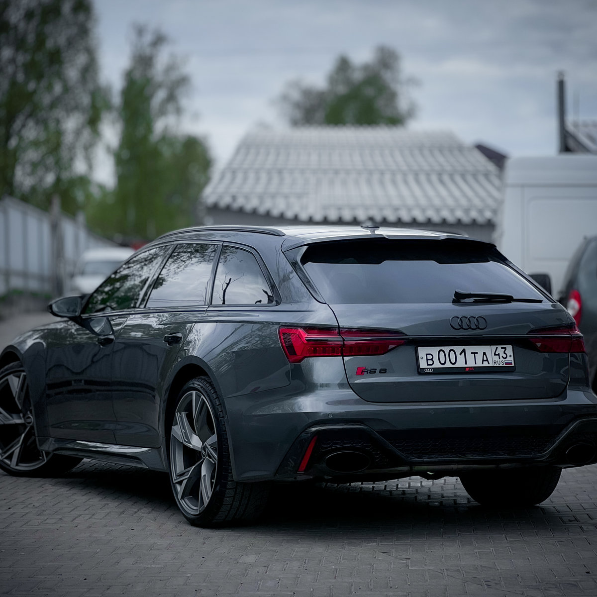 Миниатюра Тонирование стекол Audi A6 RS